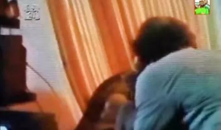 دختر کلیپ پورن عاشقانه آرام و کلیک در دهان