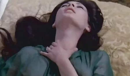 برای دو دانلود کلیپ التا اوشن مادر متورم