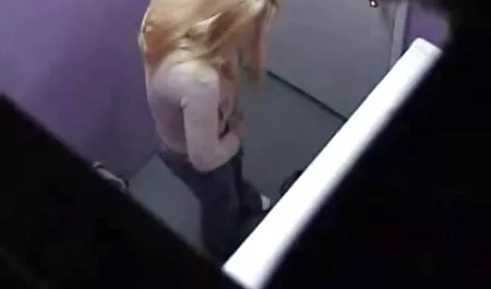 یک سگ ماده کلیپ پورن جدید و یک, ویبراتور, نوجوانی