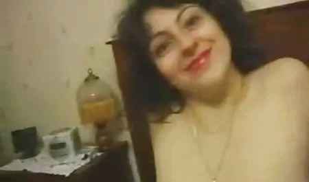 نقاب کلیپ سکسی پورن مرد و دو زن در حال انجام انجمن
